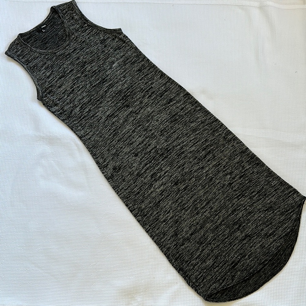 Aritzia Wilfred Free Bruni Dress Gray Sheath Midi Sleeveless Crew Neck